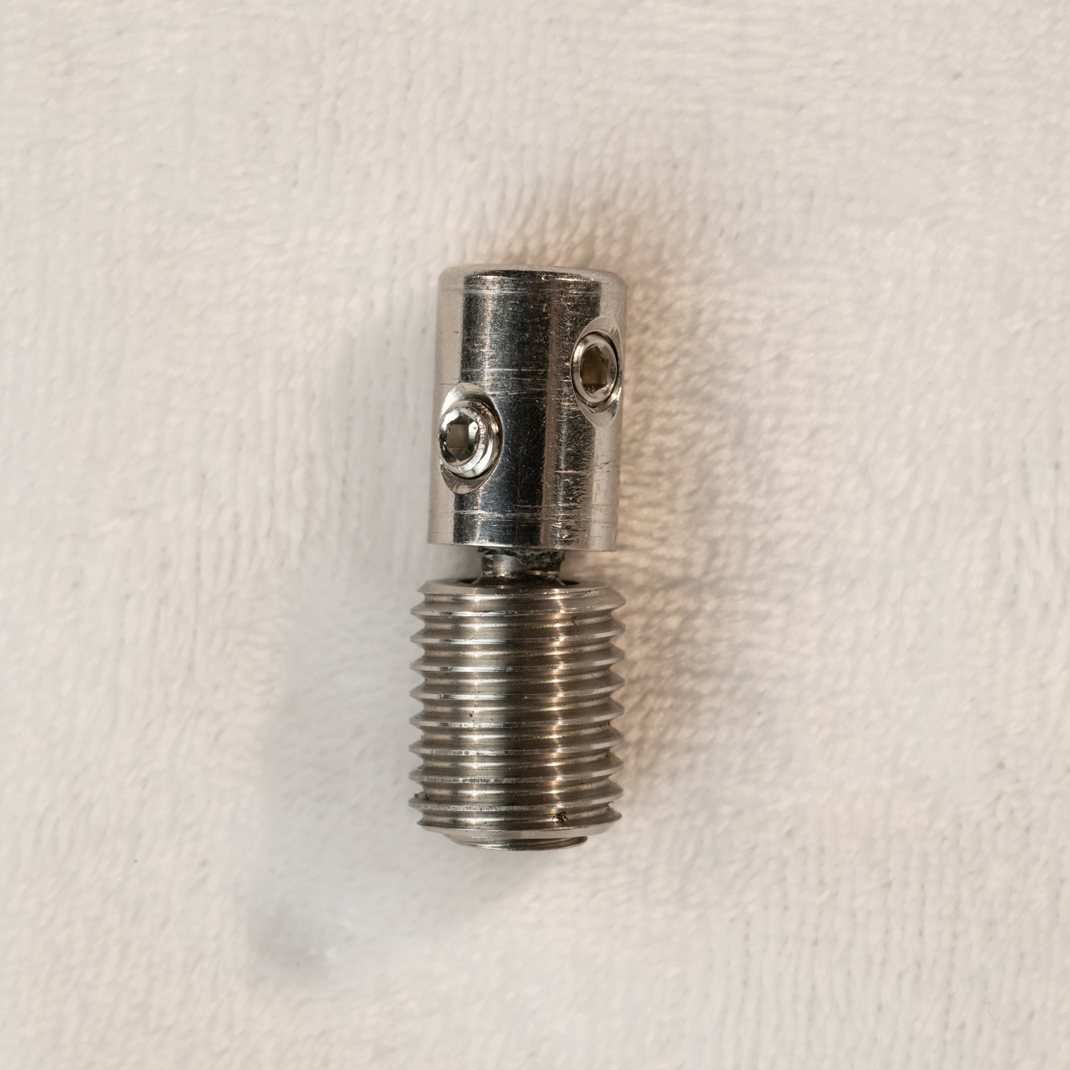M16 Sway-Pivot Adaptor